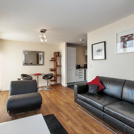 Shortstaymk Vizion Apartments, With Free Superfast Wi-Fi, Parking, Sky Sports And Movies Milton Keynes Ruang foto