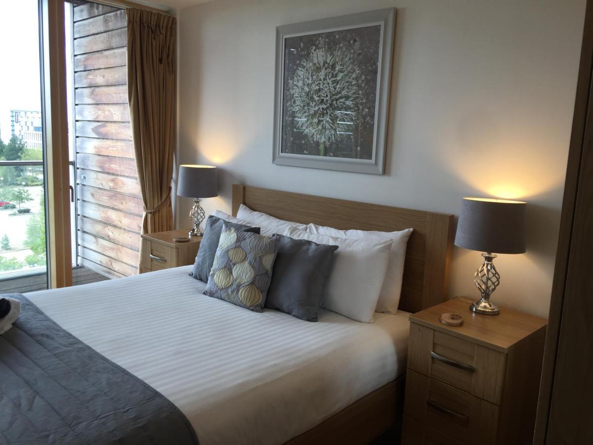 Shortstaymk Vizion Apartments, With Free Superfast Wi-Fi, Parking, Sky Sports And Movies Milton Keynes Bagian luar foto