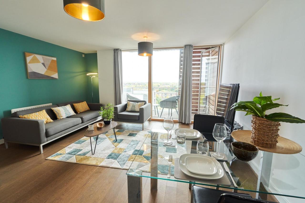 Shortstaymk Vizion Apartments, With Free Superfast Wi-Fi, Parking, Sky Sports And Movies Milton Keynes Bagian luar foto