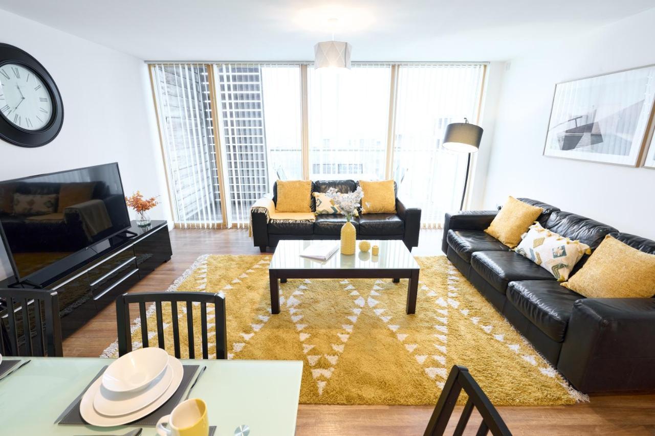 Shortstaymk Vizion Apartments, With Free Superfast Wi-Fi, Parking, Sky Sports And Movies Milton Keynes Bagian luar foto