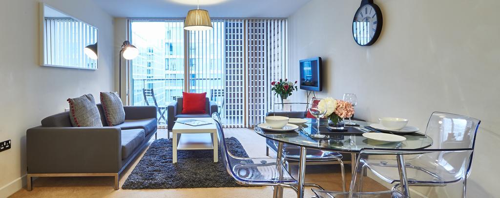 Shortstaymk Vizion Apartments, With Free Superfast Wi-Fi, Parking, Sky Sports And Movies Milton Keynes Bagian luar foto