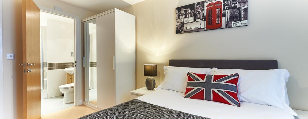 Shortstaymk Vizion Apartments, With Free Superfast Wi-Fi, Parking, Sky Sports And Movies Milton Keynes Bagian luar foto