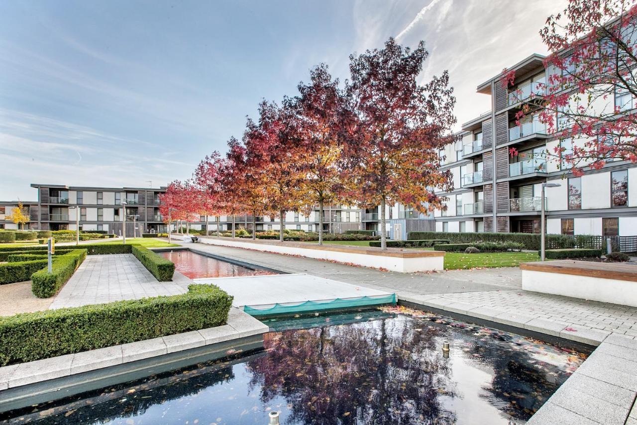 Shortstaymk Vizion Apartments, With Free Superfast Wi-Fi, Parking, Sky Sports And Movies Milton Keynes Bagian luar foto
