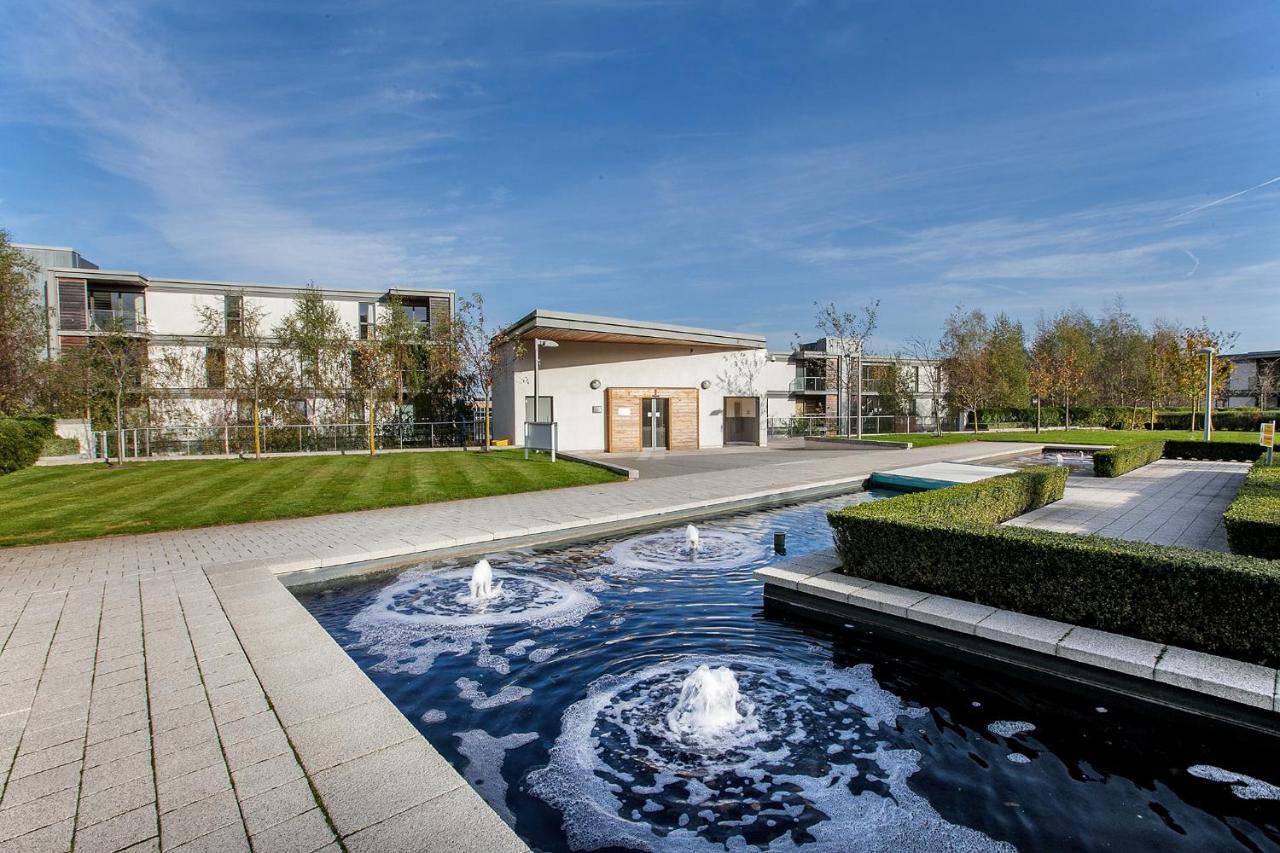 Shortstaymk Vizion Apartments, With Free Superfast Wi-Fi, Parking, Sky Sports And Movies Milton Keynes Bagian luar foto